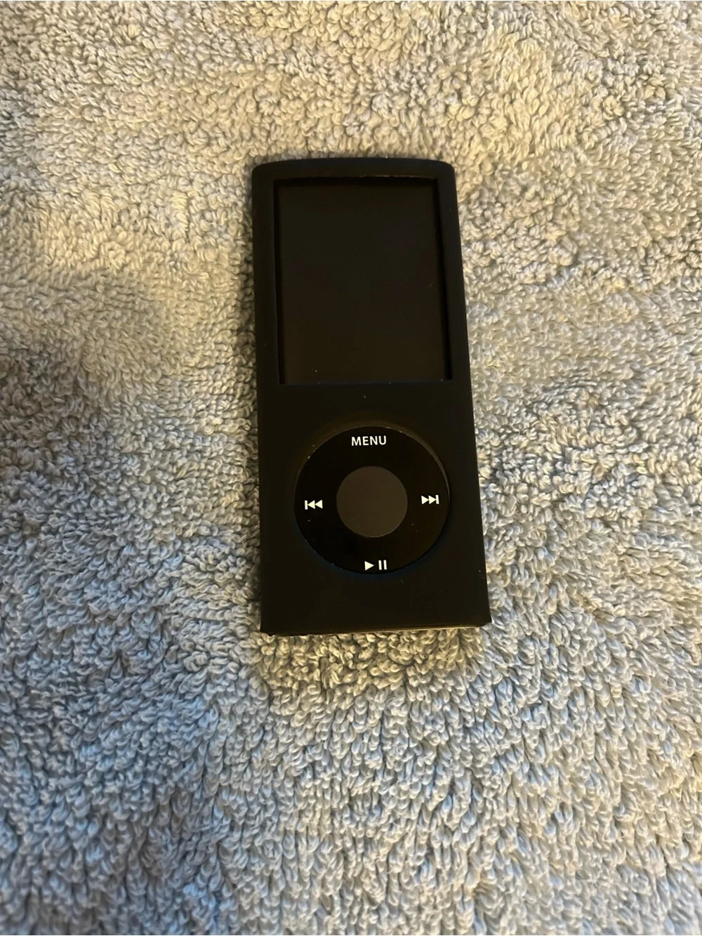 Apple Black iPod Nano with Click Wheel. 4th generation.  Needs Battery  16GB